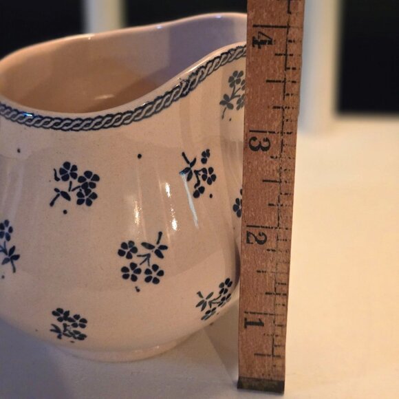 Vtg Johnson Brothers Petite Fleur Creamer Laura Ashley Made in England Pottery - Picture 8 of 9
